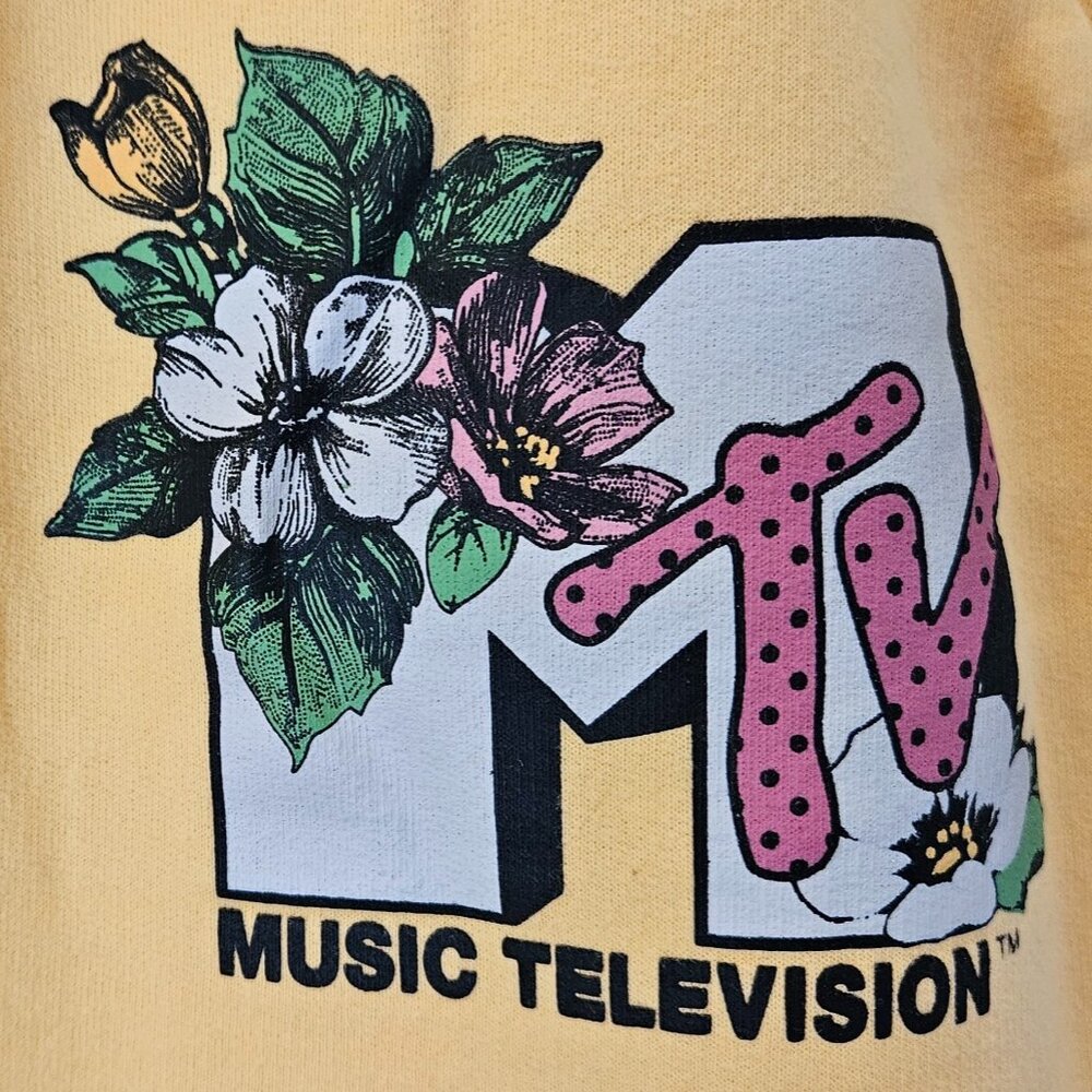 Ladies Yellow MTV Sweatpants 60% cotton, 40% polyester, very comfy and well made